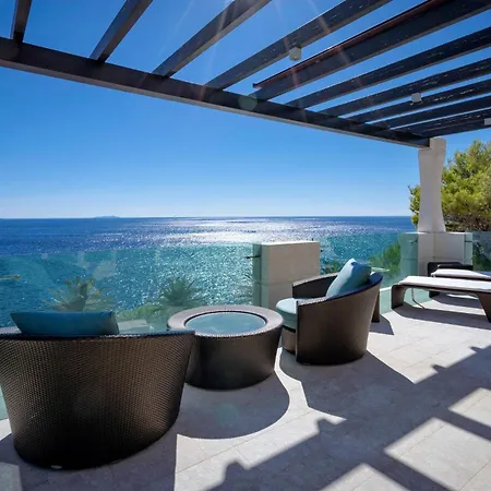 Villa 5br Mediterranean *