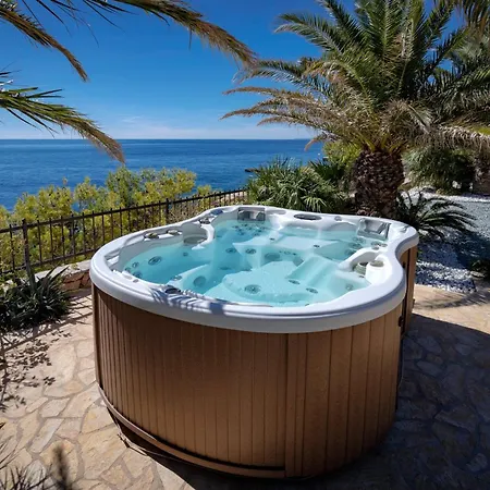 5br Mediterranean Sveta Nedelja (Hvar)