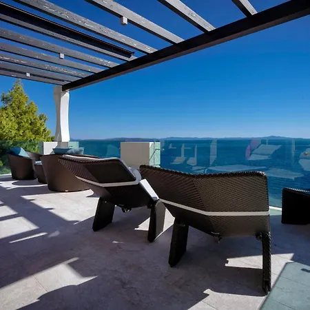 Villa 5br Mediterranean